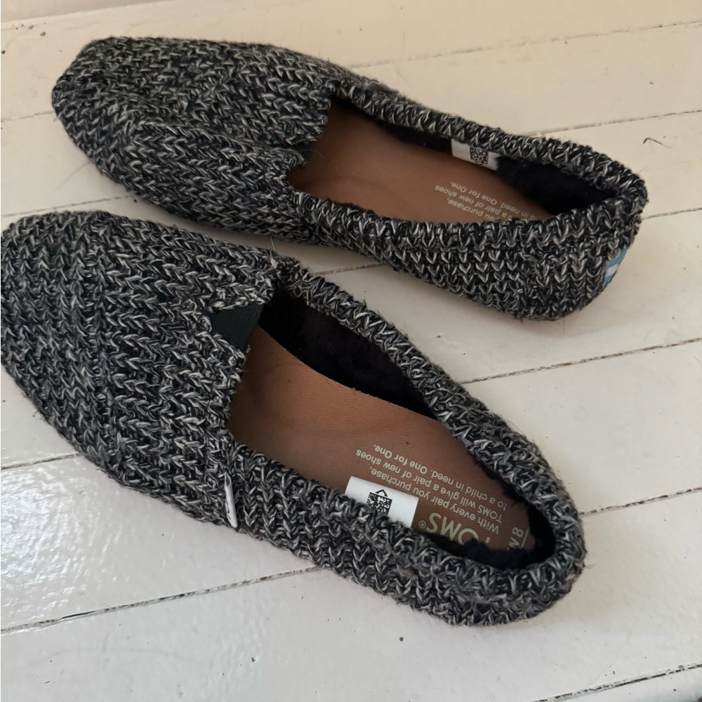 Black & white fur lined Toms
